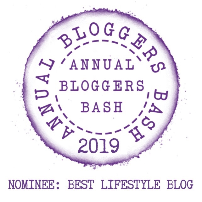 An image of the Bloggers Bash logo. A purple circle with Bloggers Bash text and Best Lifestyle Blog written below. 